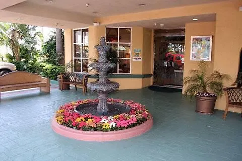 Peacock Suites Άναχαϊμ 3*,