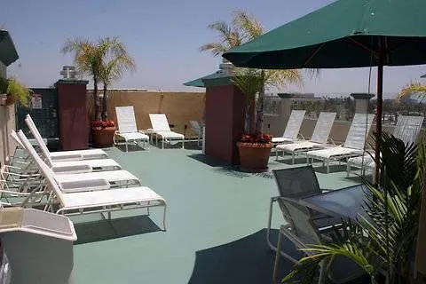 Peacock Suites Anaheim
