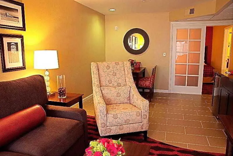Peacock Suites Anaheim Resort