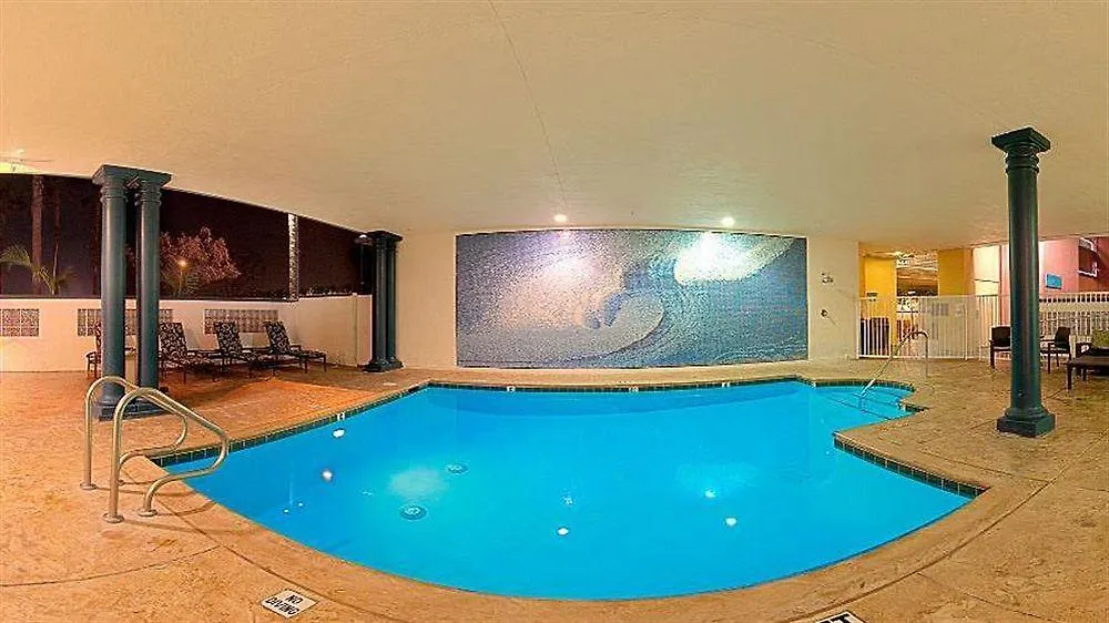 Peacock Suites Anaheim